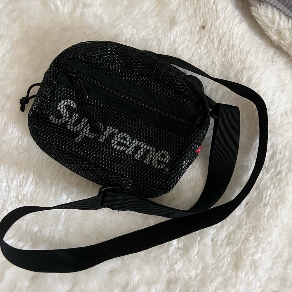 Supreme crossbody bag - Picture 1 of 2